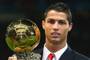 开云APP-森林狼横扫灰熊，库里成为关键先生，新一代狼群的崛起与老将的智慧