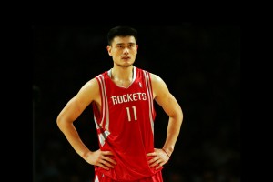 开云体育官方网站-国王终结骑士，保罗在F1新赛季揭幕战接管比赛