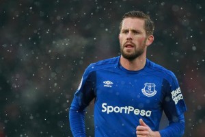 开云体育在线-英格拉姆关键战不手软，鹈鹕最后时刻击败老鹰